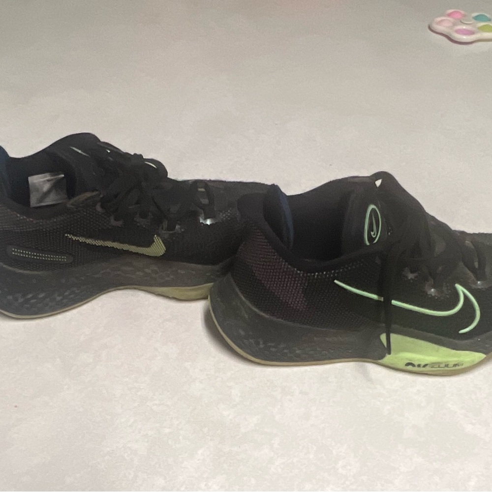 Nike Men's Black Athletic Shoes